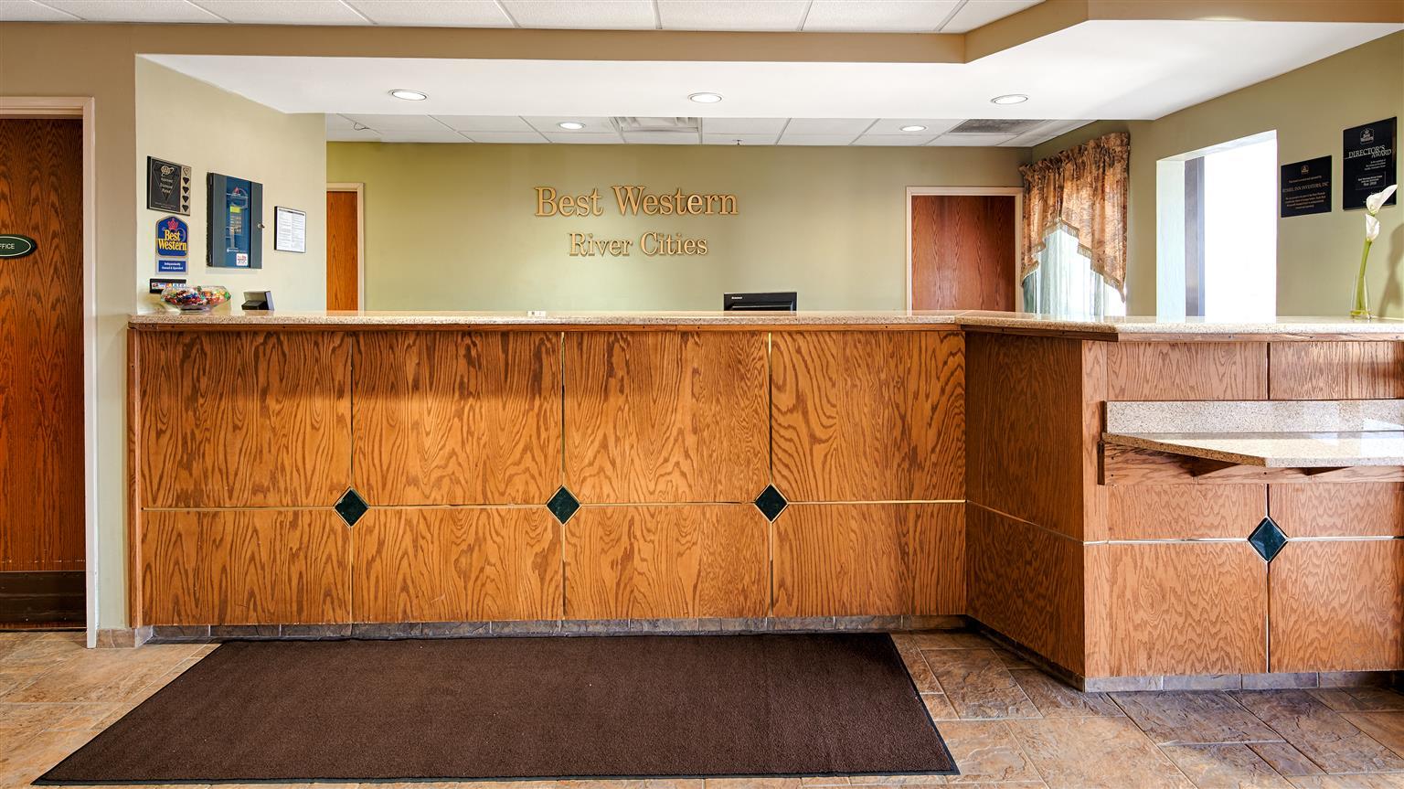 Western River Cities Hotel 3*